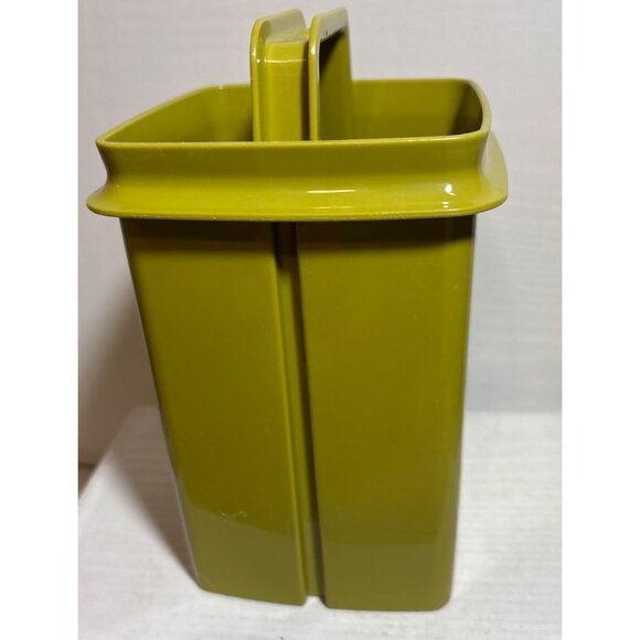 Vintage Tupperware Avocado Green 2 Piece Pickle Keeper w/ Strainer 1330-5 No Lid - Picture 5 of 8